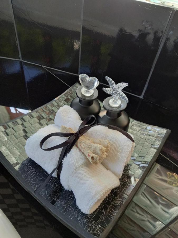 Luxury Suites Vila Indonesia ガロパバ エクステリア 写真