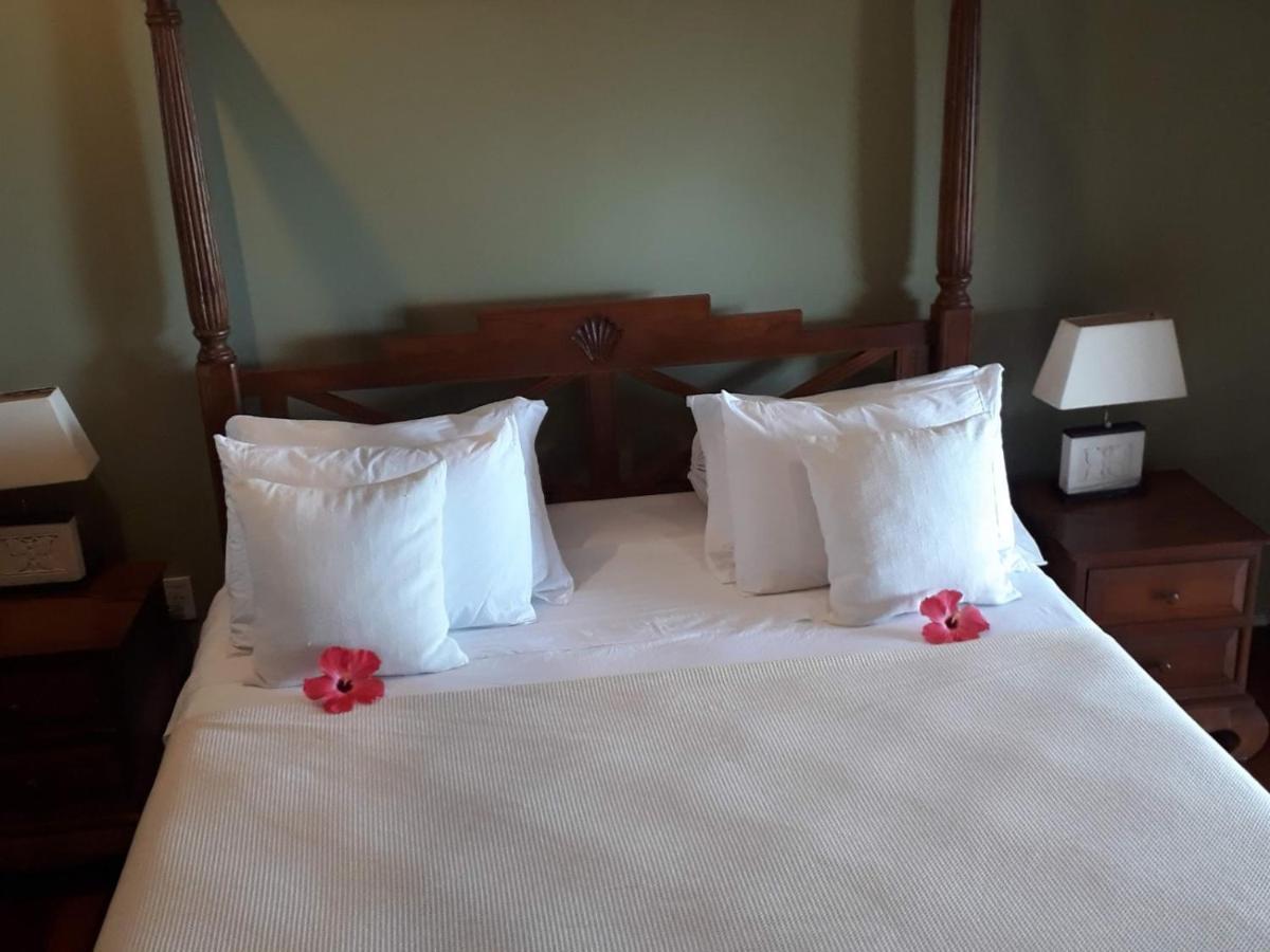 Luxury Suites Vila Indonesia ガロパバ エクステリア 写真