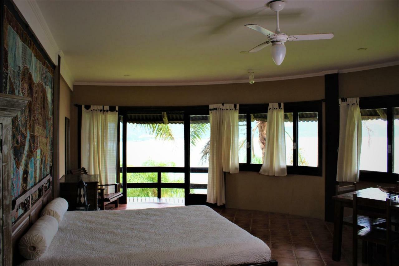 Luxury Suites Vila Indonesia ガロパバ エクステリア 写真