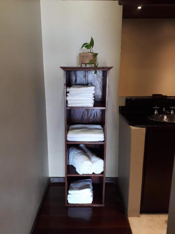 Luxury Suites Vila Indonesia ガロパバ エクステリア 写真