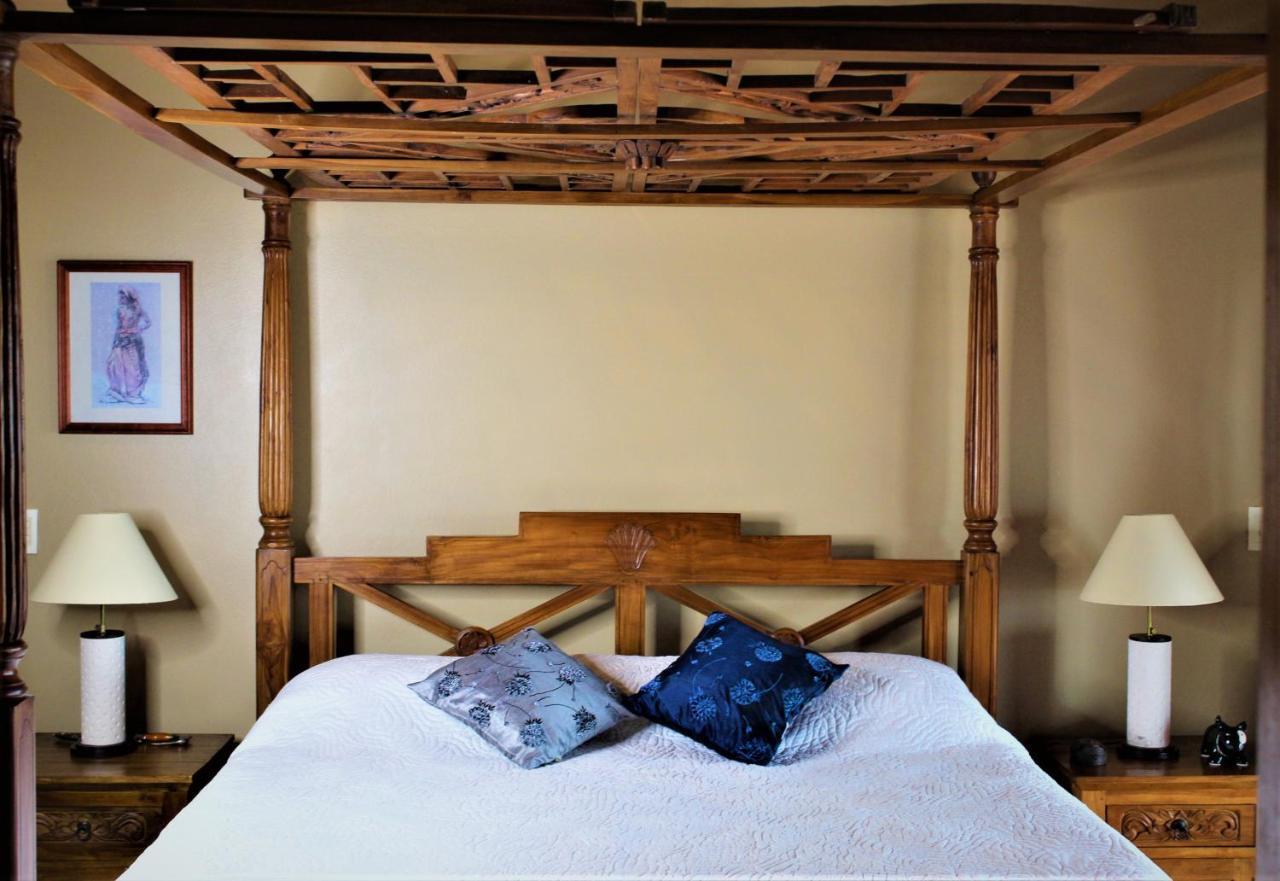Luxury Suites Vila Indonesia ガロパバ エクステリア 写真